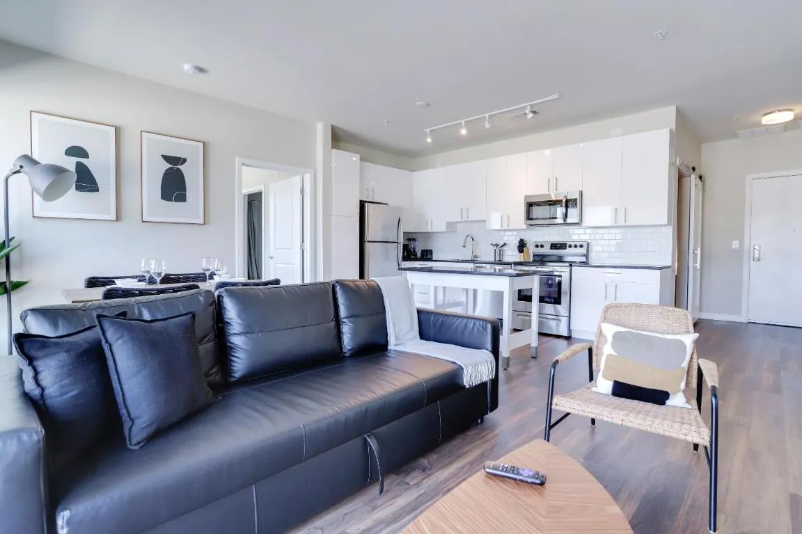 Image of Spacious Apartment in Alexandria