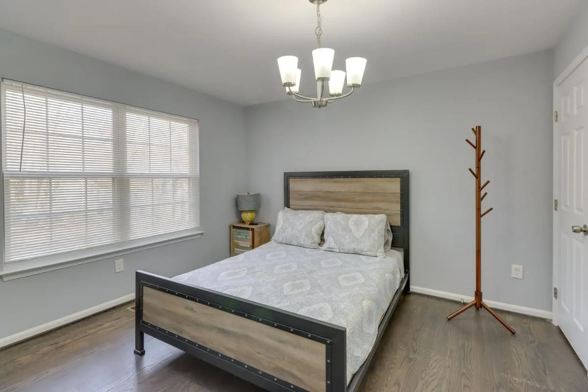 Image 6 of Spacious Cheverly Home – 8 Mi to National Mall!