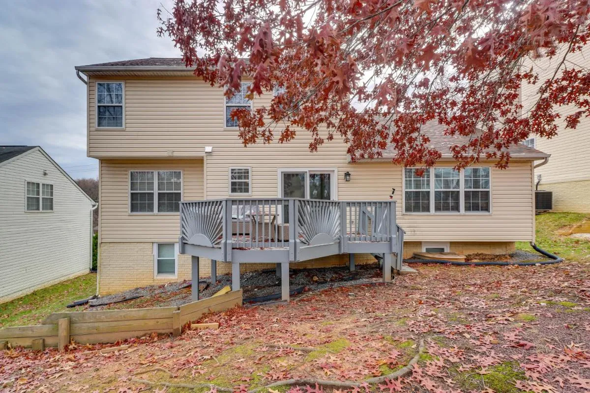 Image 5 of Spacious Cheverly Home – 8 Mi to National Mall!