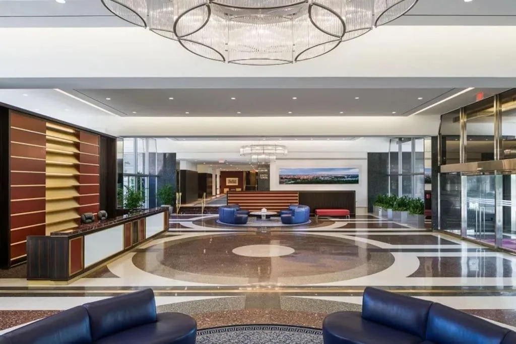 Image 6 of Spectacular 2/2 Apt @Crystal City With Gym