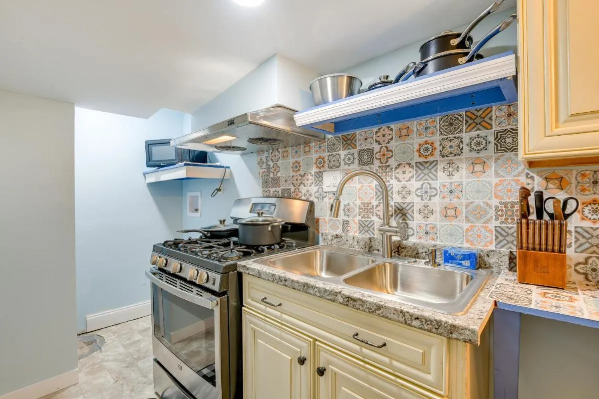 Image 6 of Splendid Hyattsville Home 7 Mi to Capitol!