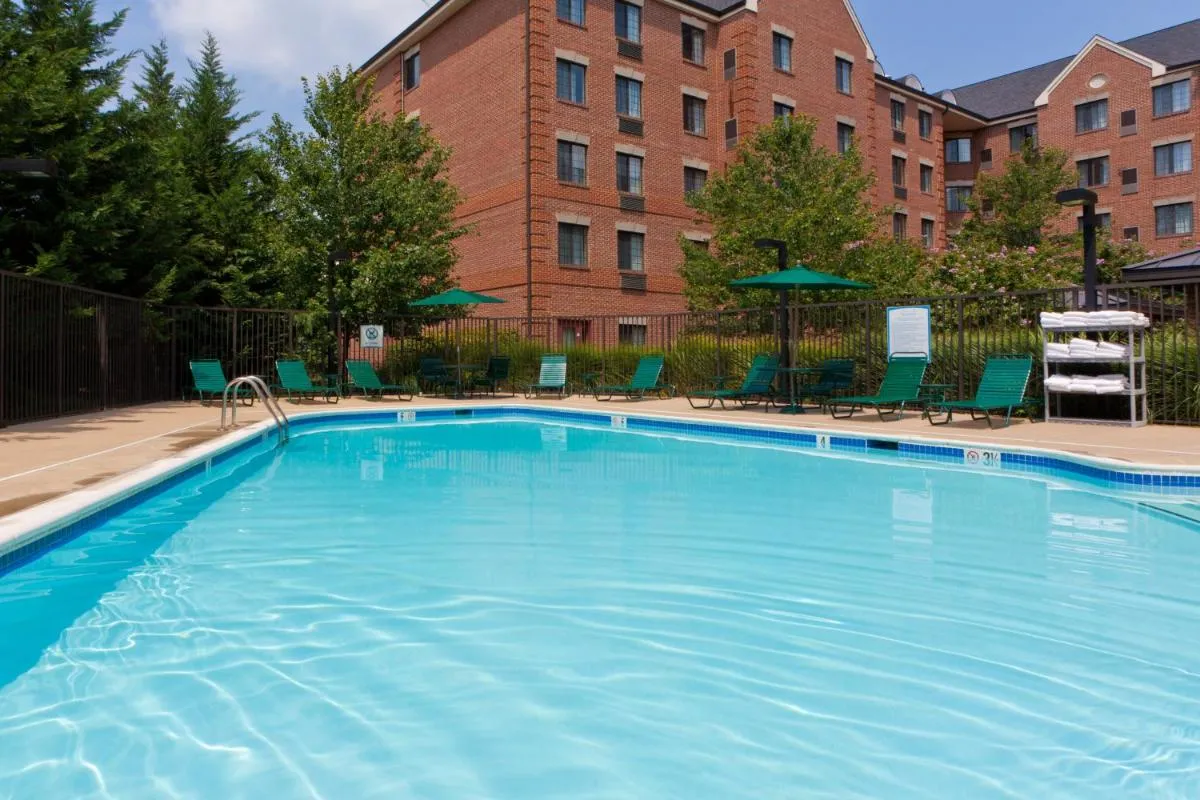 Image 3 of Staybridge Suites Tysons – McLean, an IHG Hotel