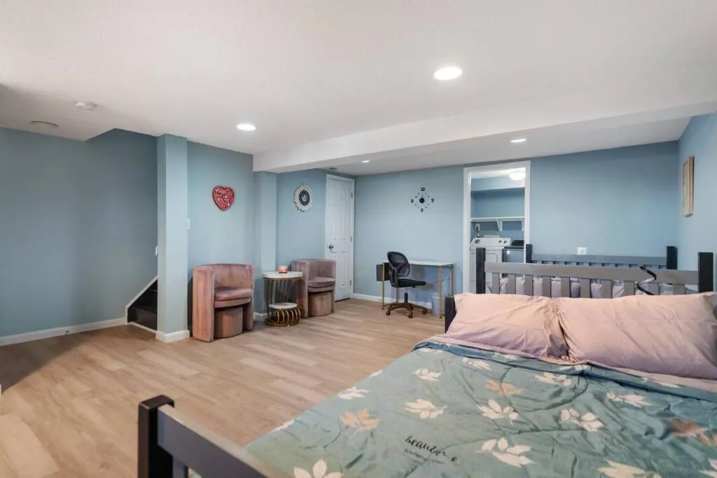 Image 1 of Stunning Old-Town Alexandria house with free parking