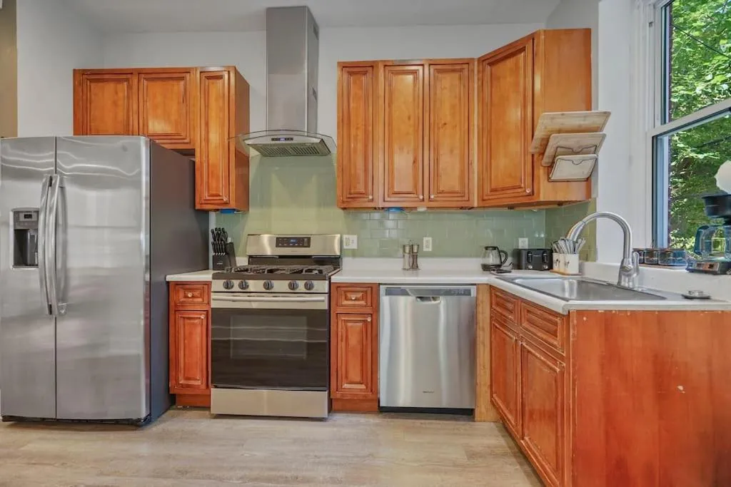 Image 5 of Stunning Renovated DC Home