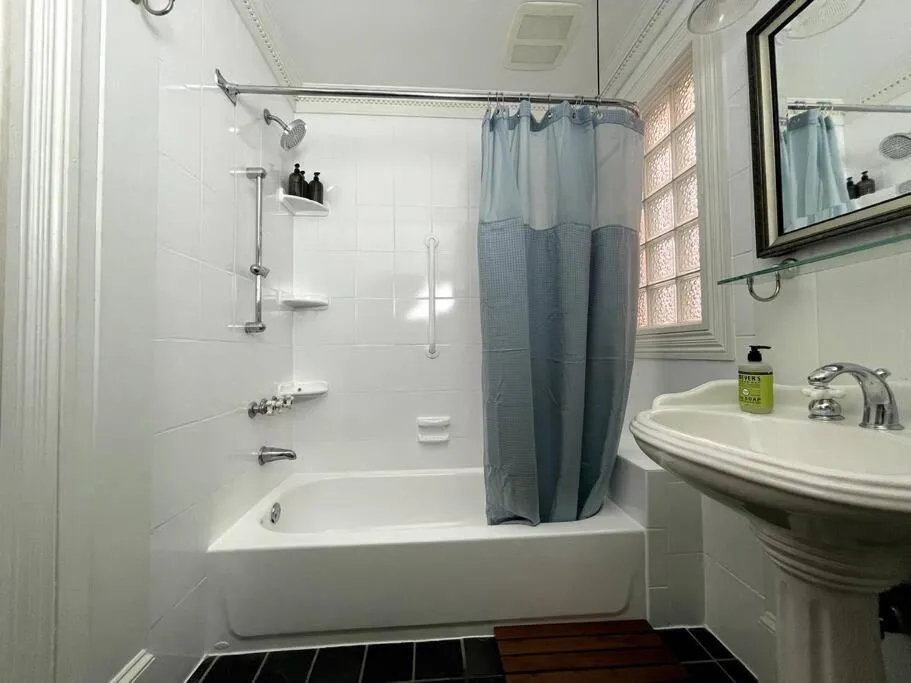 Image 3 of Stupendous Apartment Steps From the Capitol!