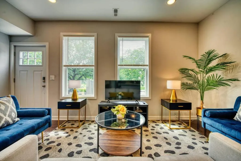 Image 5 of Stylish 2-Bedroom/2Bath Hideaway