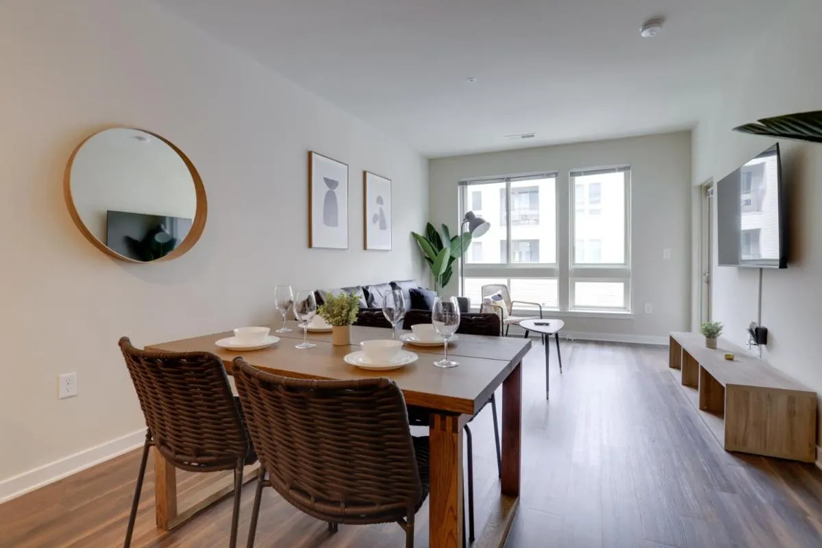 Image 4 of Stylish Apartment in Alexandria