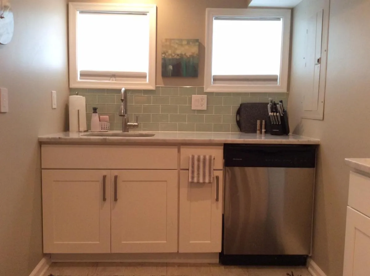 Image 4 of Stylish Renovated Flat, Central, Walk to DC Sights