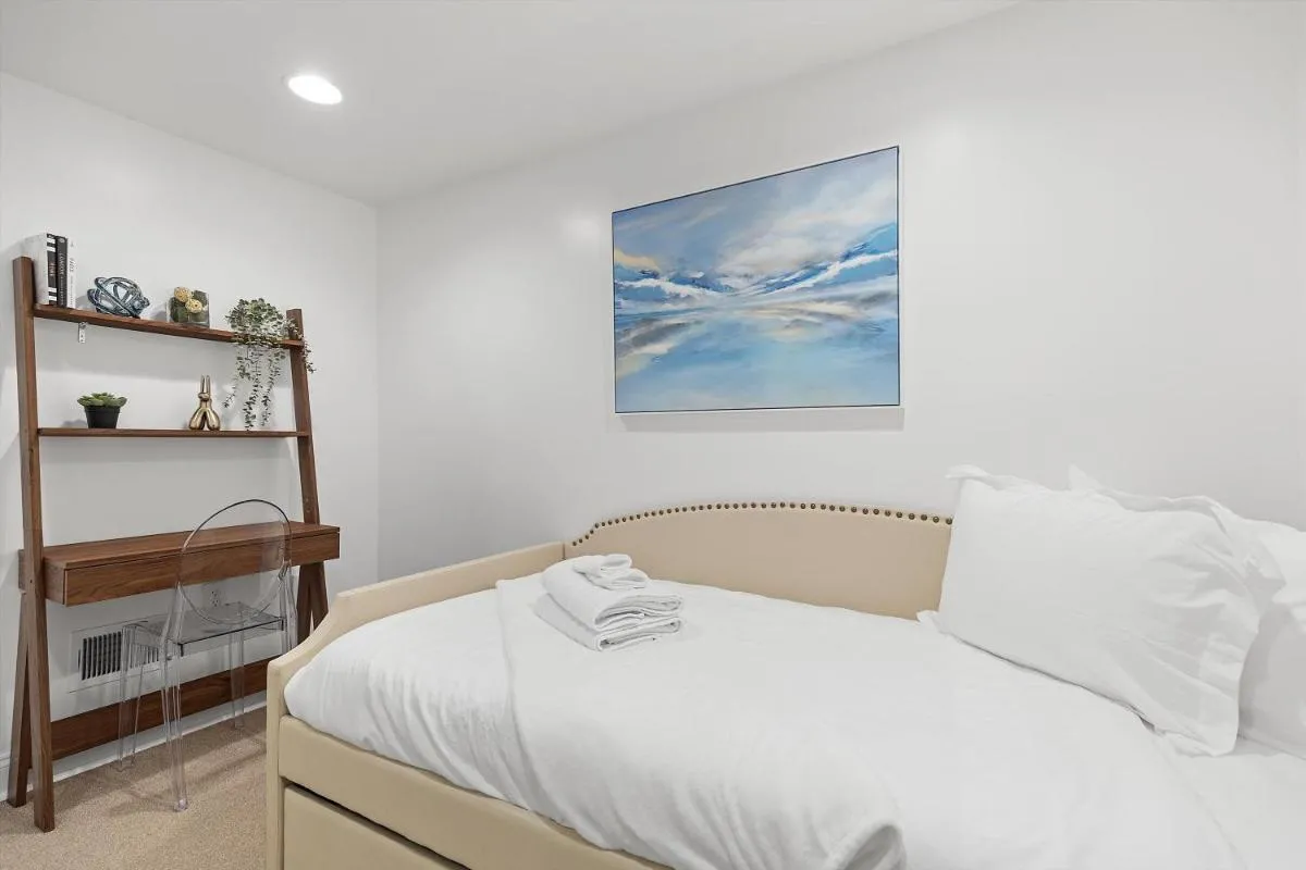 Image 5 of Sweet 2-BR Retreat By Capitol Hill