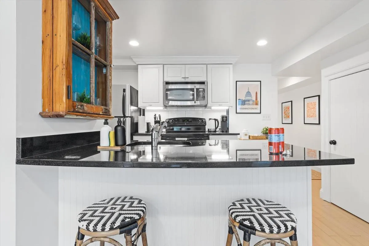 Image 6 of Sweet 2-BR Retreat By Capitol Hill