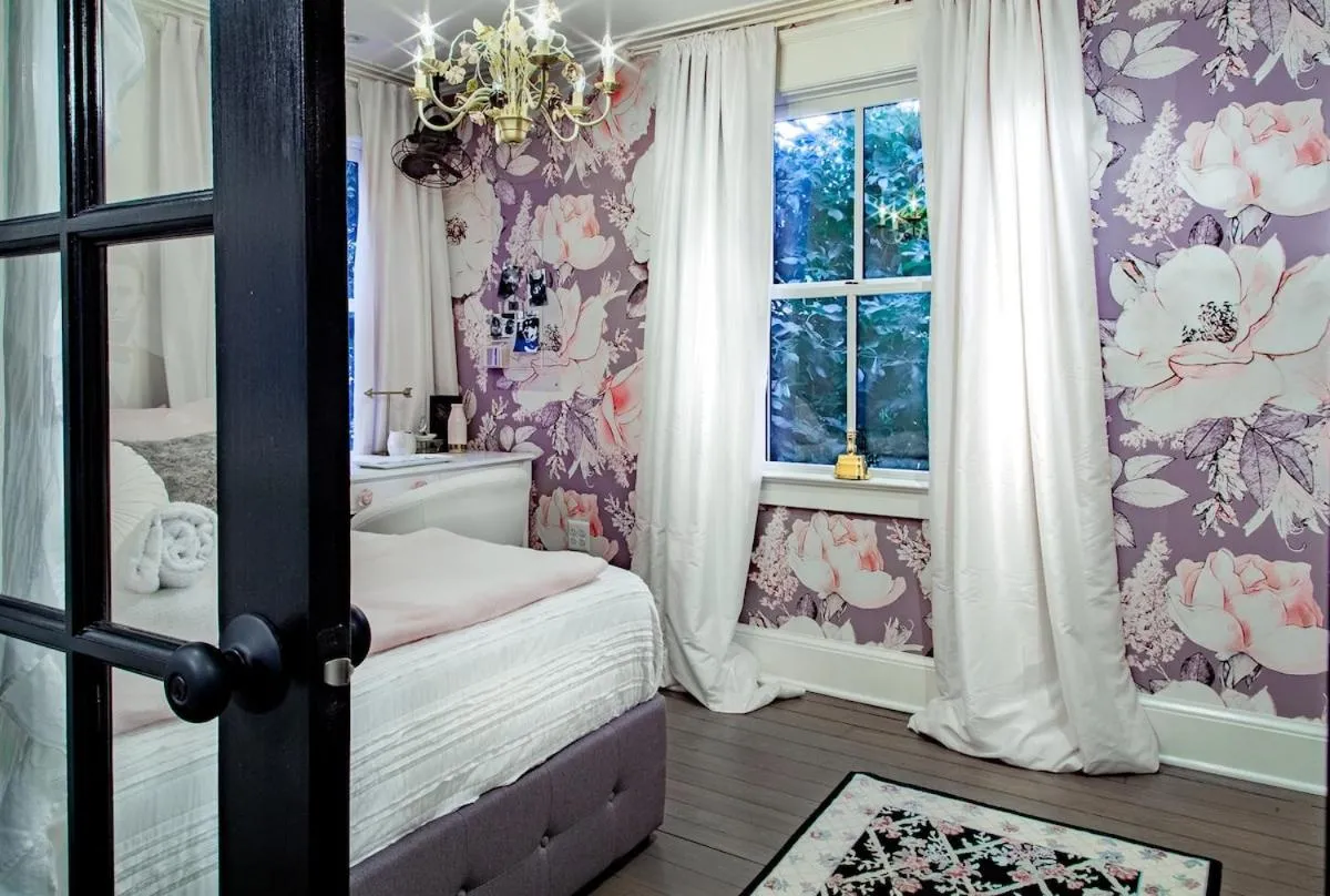Image 3 of THE LIBERTY HOUSE Of Old Town Designer Home