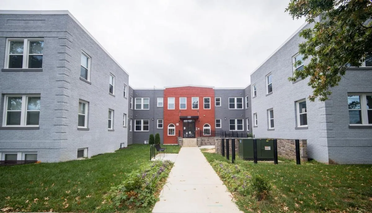 Image 2 of The Chey:Modern and Intimate