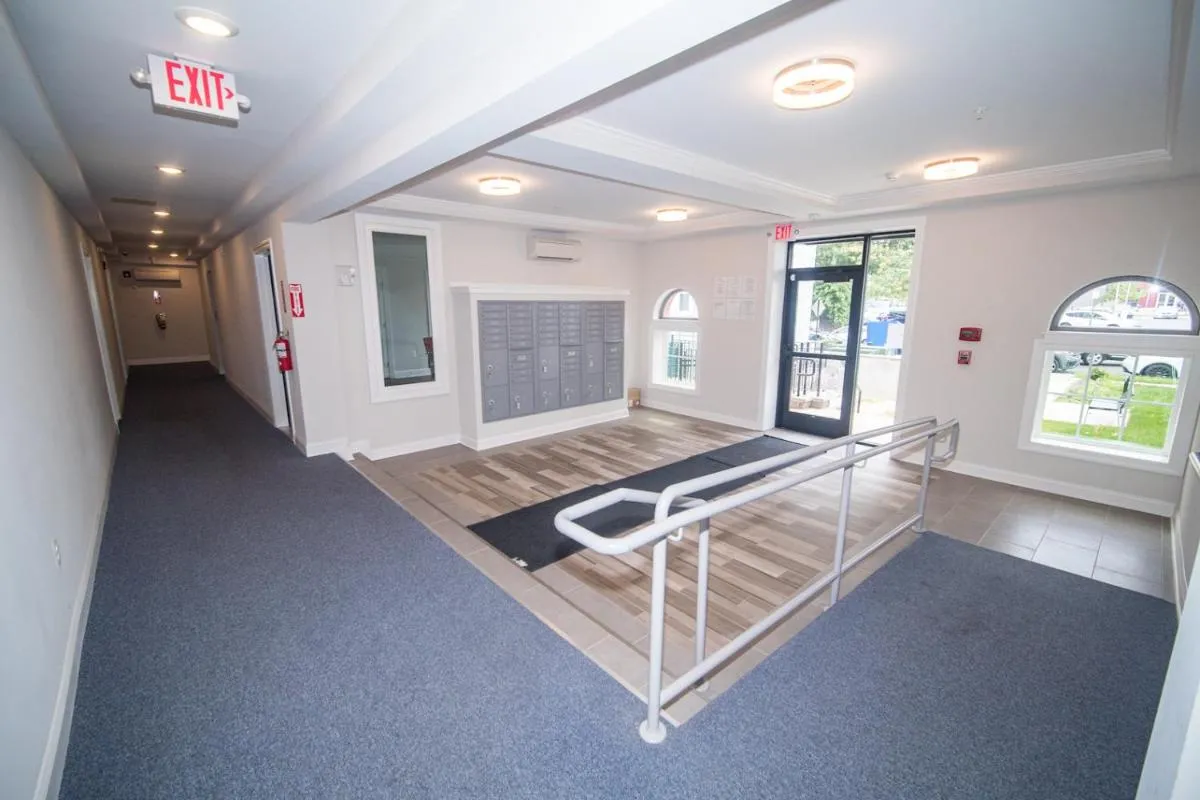 Image 4 of The Chey:Modern and Intimate
