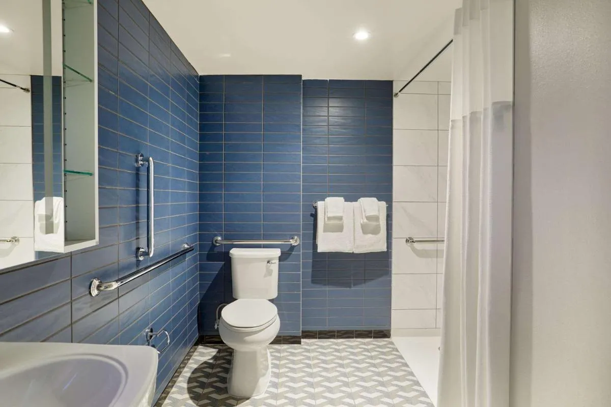 Image 6 of The Quincy, Ascend Hotel Collection