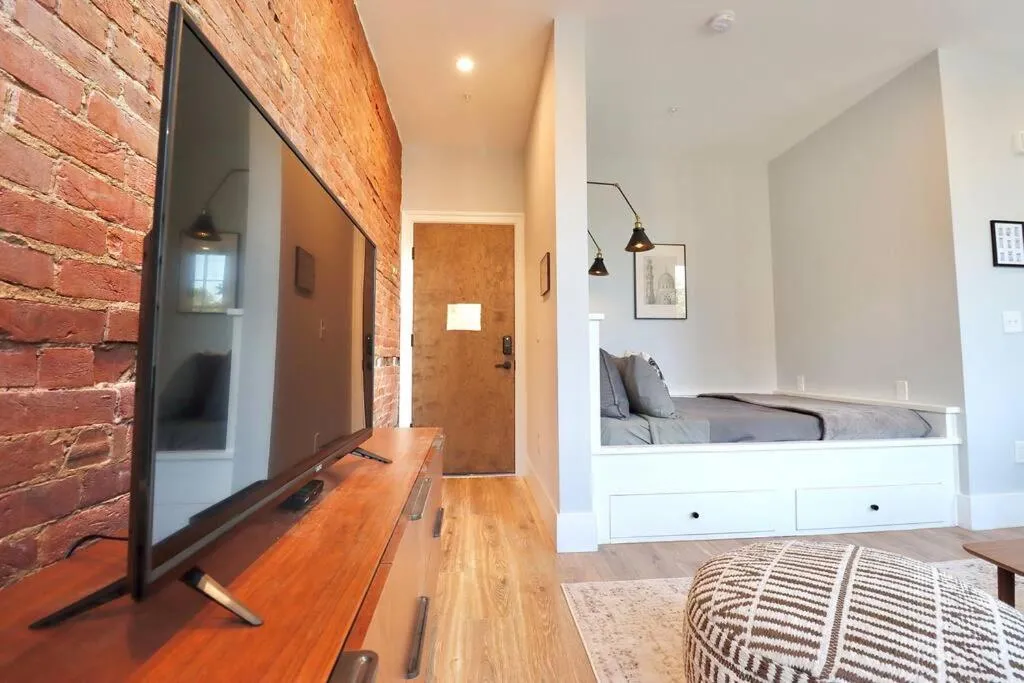 Image 6 of The Royal Suite at Prince Street Inn