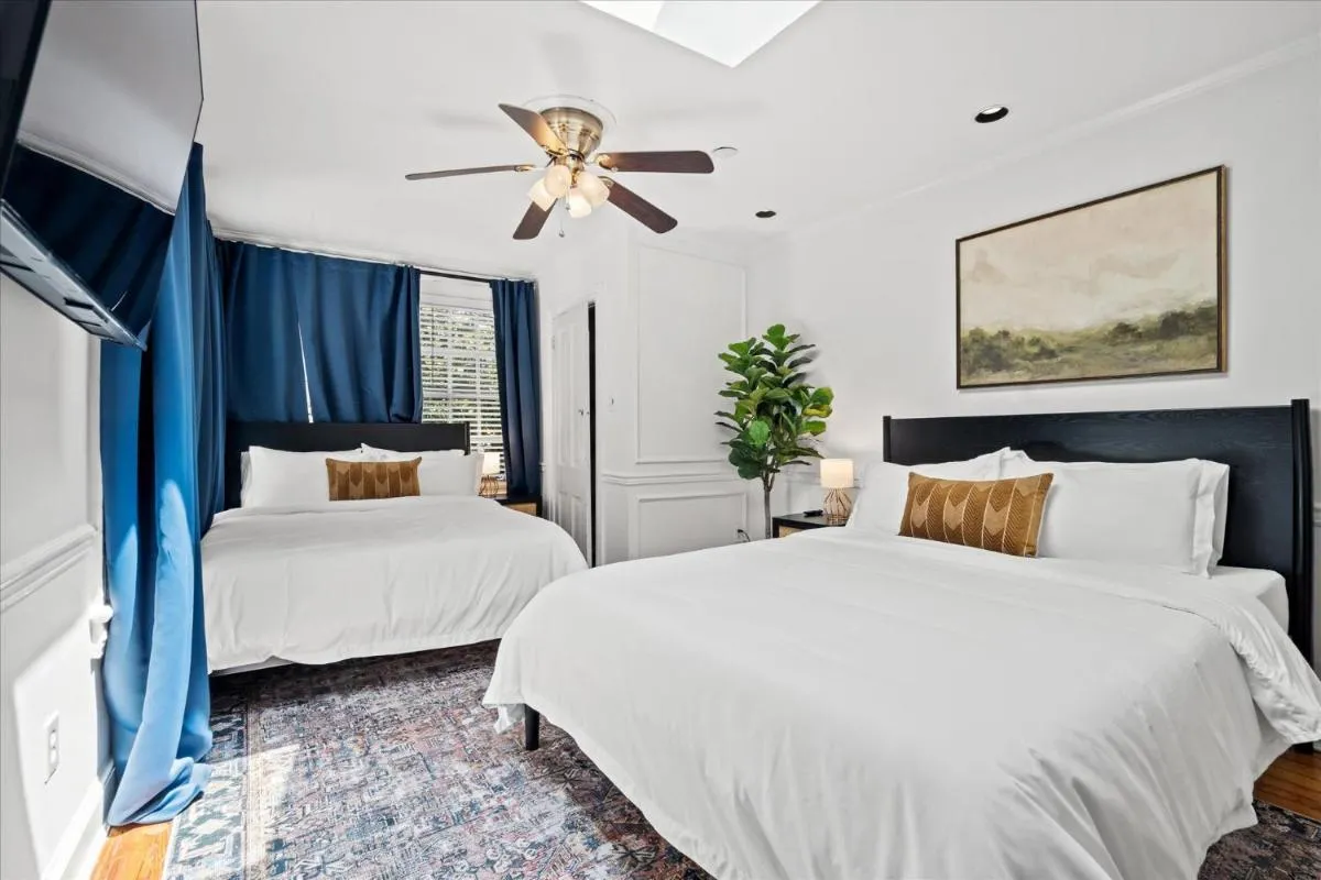 Image 1 of The W House Traveler’s Dream Heart of Old Town