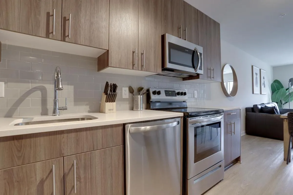 Image 3 of Top Amenities: Charming Apartment at Alexandria