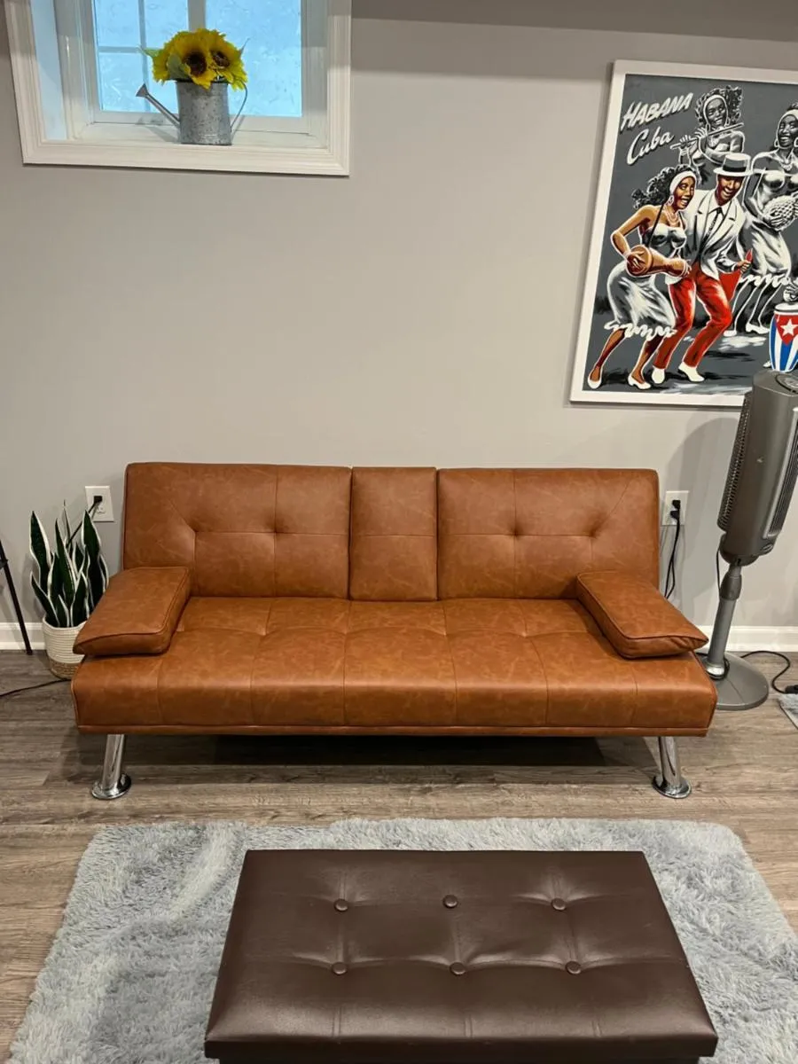 Image 6 of Urban Retreat Basement Studio Only Two Blocks From Metro! OFF STREET PARKING!
