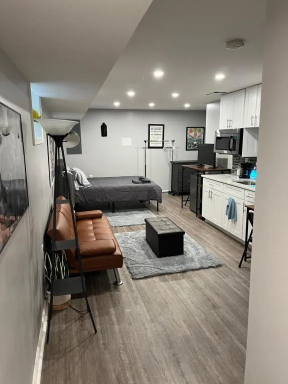 Image of Urban Retreat Basement Studio Only Two Blocks From Metro! OFF STREET PARKING!