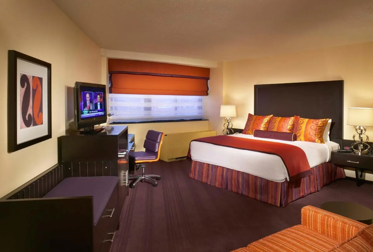 Image 2 of Washington Plaza Hotel