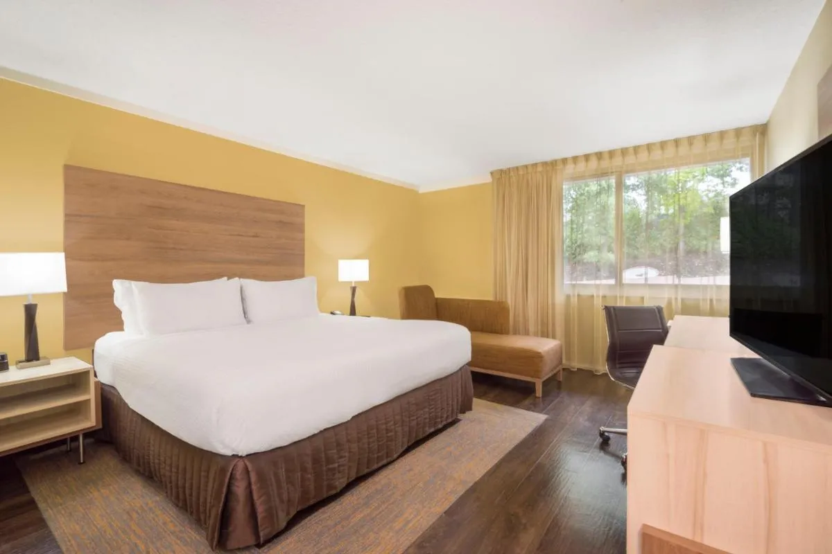 Image 3 of Wyndham Garden Washington DC North