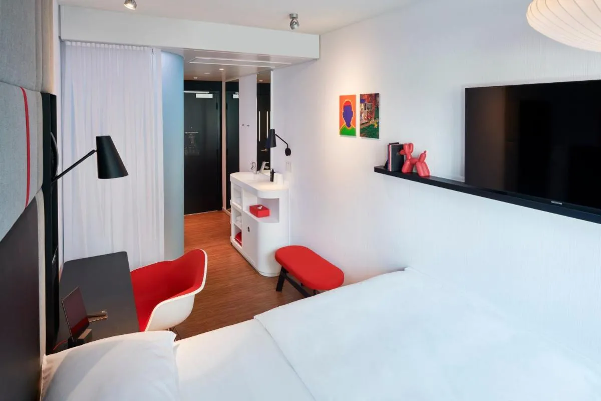 Image 1 of citizenM Washington DC NoMa
